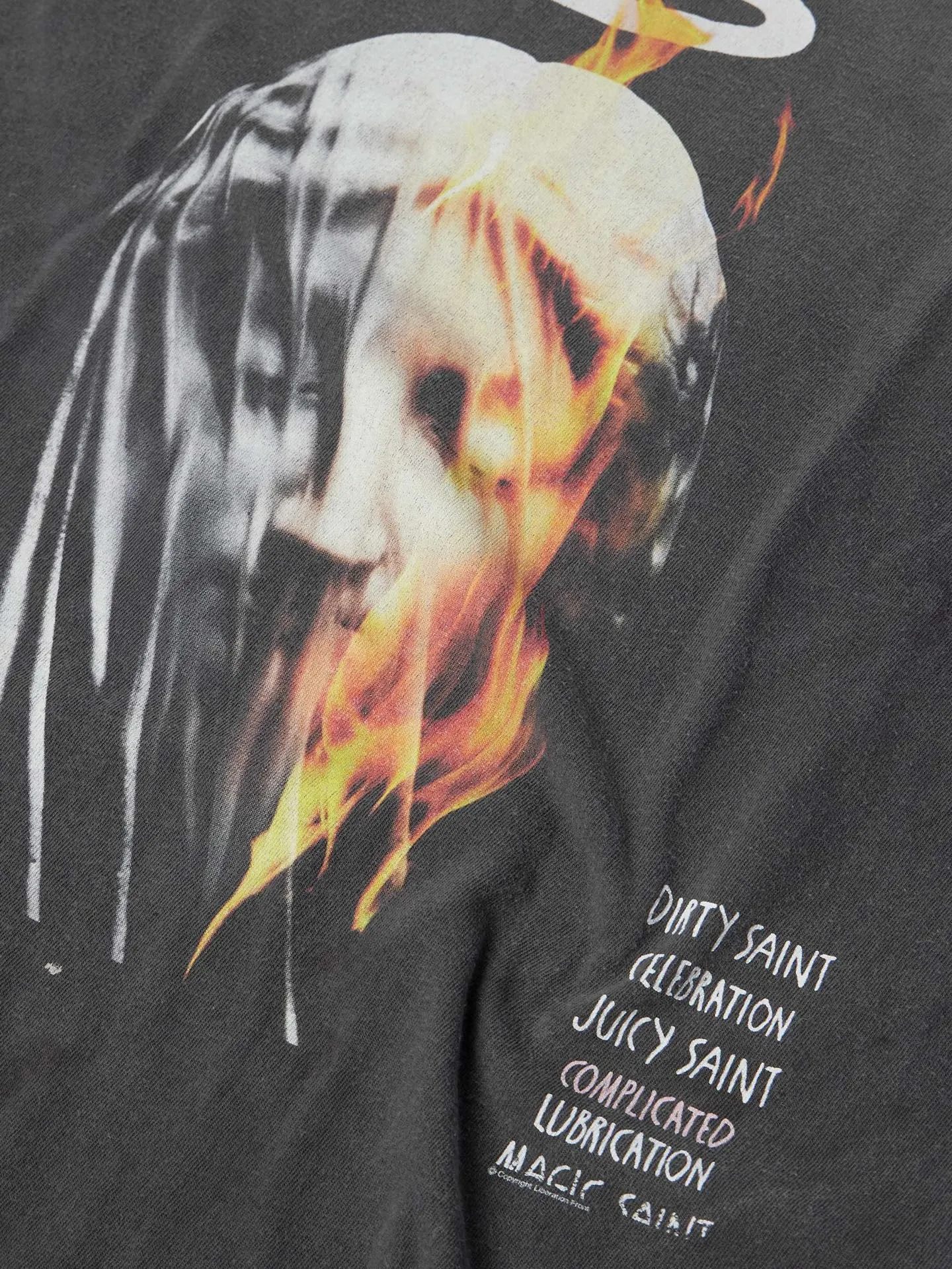 SAINT Mxxxxxx SS TEE/DEVIL DADDY/BLK Virgin Mary retro distressed printed tee, washed black S-XL, this season's hottest item, in order to give you an authentic experience, repeated debugging and polishing in printing and washing, finally meet you, the same old style, the same as the original version, cylindrical side seam OE yarn fabric/completely matched accessories, garment dyeing, heavy washing and water fading, bust bandage fading.